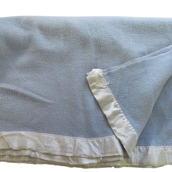 Vintage Blue Twin Acrylic Thermal Blanket Satin Trim 68 x 86 Made in USA - Picture 7 of 7